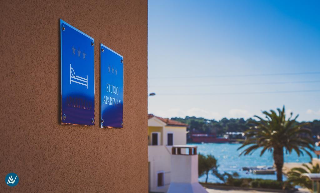 Apartments Zara Petrcane Buitenkant foto